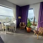 Summerland 65 Apartment *