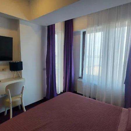 Summerland 65 Apartment Mamaia