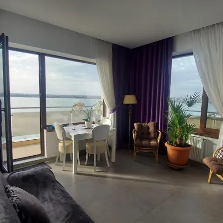 Summerland 65 Mamaia