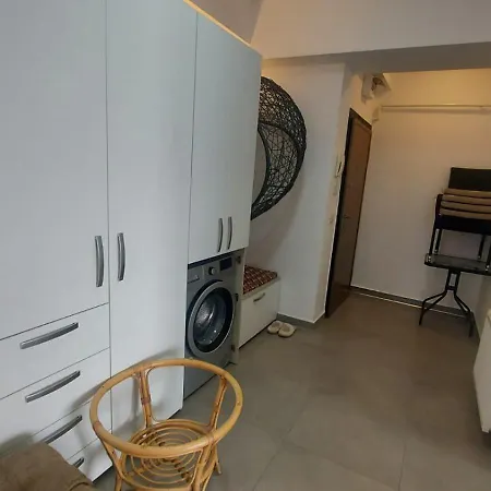 Summerland 65 Apartment